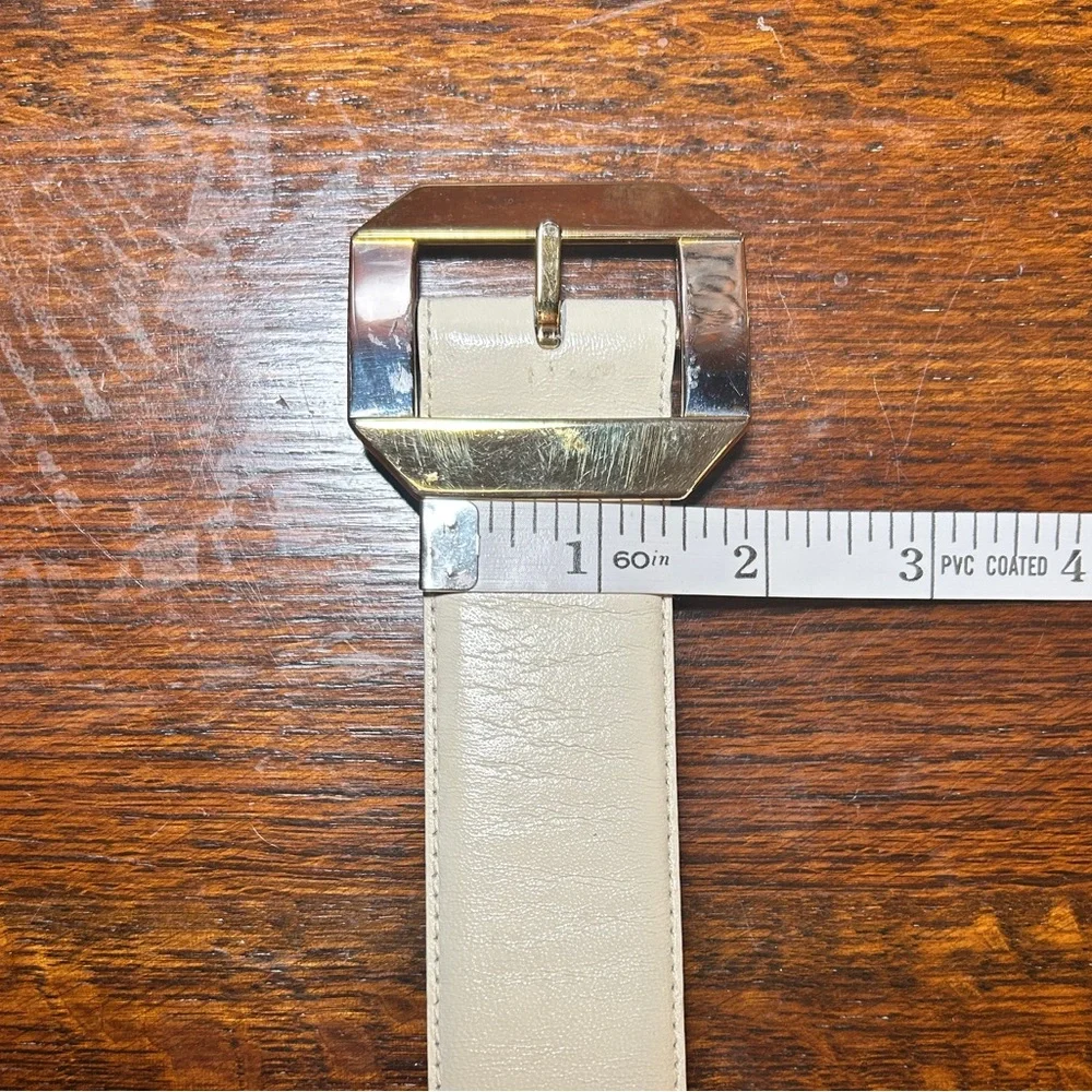 Liz Claiborne Cream Belt with Gold & Silver Tone Buckle Made in Taiwan Size S